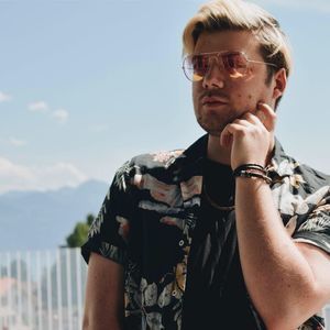 Meet your Posher, Eric